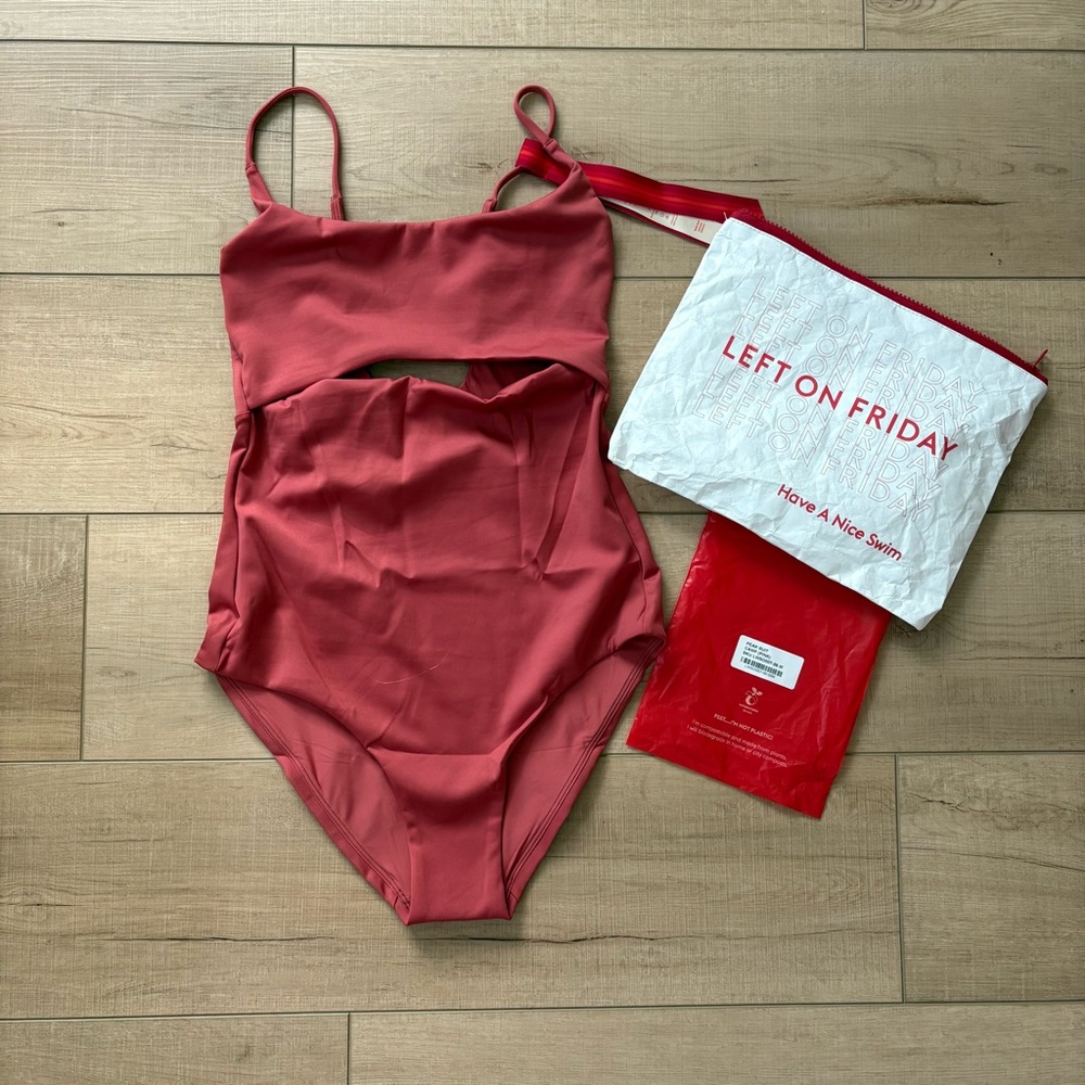 LEFT ON FRIDAY Peak Suit M NWT